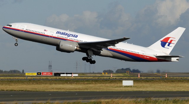 Le Boeing MH370 toujours introuvable: Aucune trace, rien que des fausses pistes
