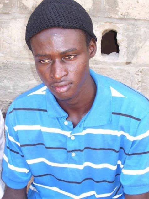 Inhumation de l'étudiant Bassirou Faye à Diourbel: Macky Sall offre à la famille 1billet d'avion et 5millionsFCfa
