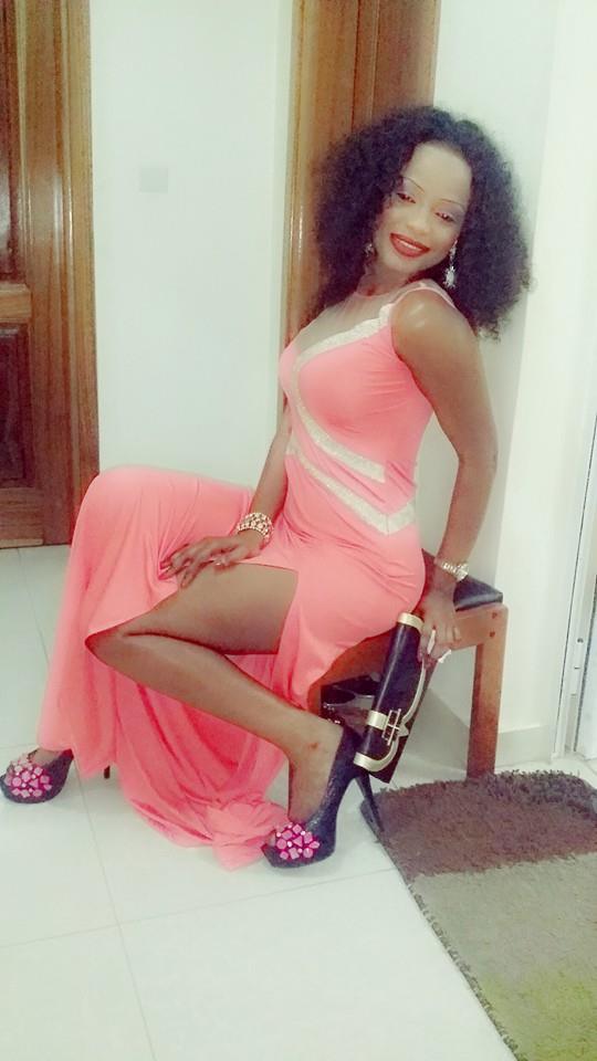 La danseuse Mbathio Ndiaye n'a plus besoin de la presse pour exhiber son corps et ses parties intimes