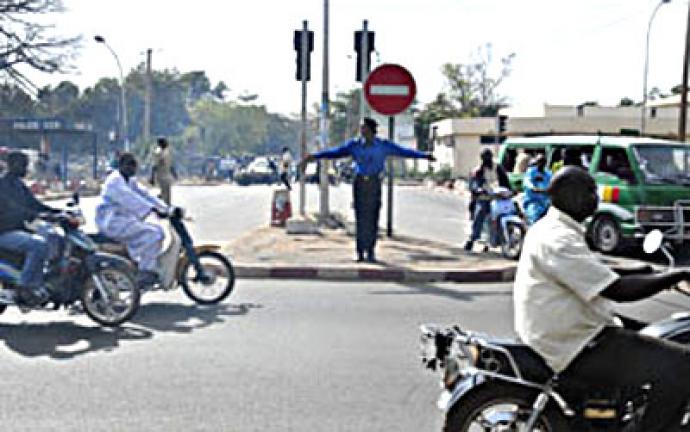 Horreur à Fass Mbao:  Un motard fauche et casse les jambe d'un policier