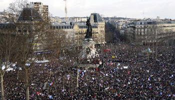 France : pourquoi la "marche républicaine" de Paris est historique