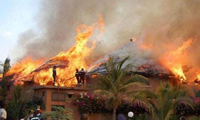 Incendie à Diourbel: 1 mort, 2 blessés, 40 cases et 11 tonnes de céréales calcinées