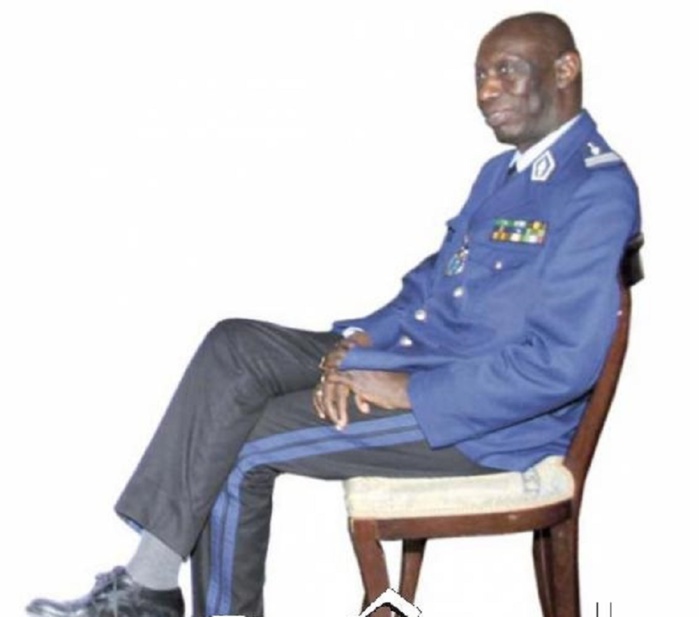 CINQ MOIS APRES LA PUBLICATION D’OUVRAGE EXPLOSIF SUR LA GENDARMERIE : Le Colonel Abdoulaye A ziz Ndaw s’en va à la retraite
