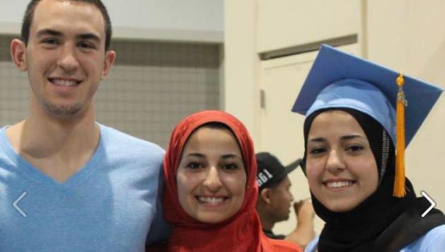 Etats Unis: Trois jeunes musulmans froidement abattus, les médias silencieux….