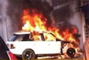 Cité Mixta: La Range Rover de Modou Lô prend feu
