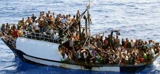 Méditerranée: nouveau naufrage en cours d'un bateau avec plus de 300 migrants (OIM)