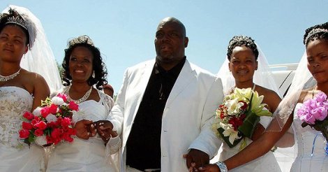 Un homme d’affaire sud africain a épousé 4 femmes en même temps