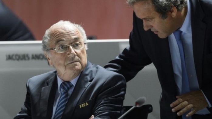 Fifa: Blatter affirme que Platini l'a menacé de prison pour le dissuader d'être candidat