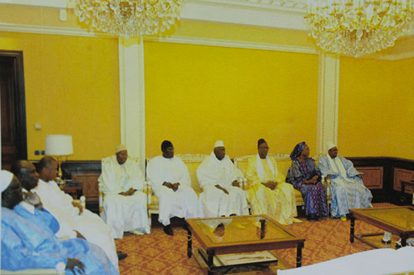 Le président de la République Monsieur Ali Bongo a reçu en audience Serigne Bass Abdou Khadr MBACKE