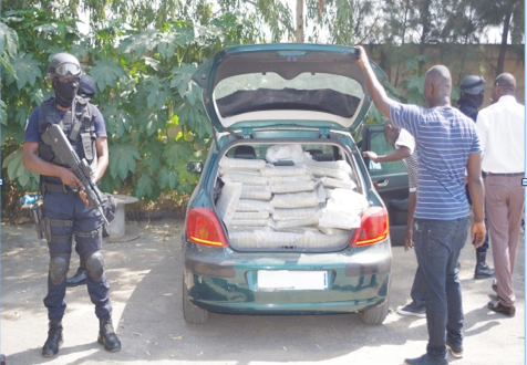 Drogue : la gendarmerie saisit 1 tonne de drogue et démantèle un réseau international