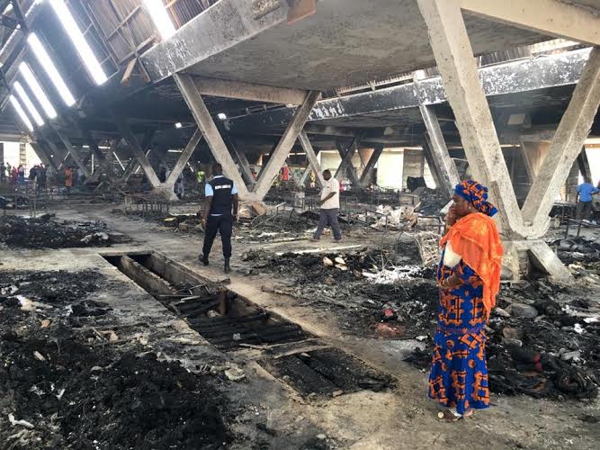 Photos:Les images des dégâts causés par l'incendie au pavillon vert du CICES