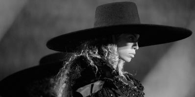 Mort de deux hommes noirs, le cri du coeur de Beyoncé: "La haine ne peut pas gagner"