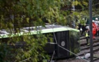 Un tram déraille près de Londres, au moins un mort et 50 blessés