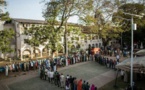 Gambie: les bureaux ont fermé, le décompte des voix entamé, Adama Barrow confiant