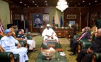 Gambie: Jammeh campe sur ses positions, son parti conteste l'élection en Justice