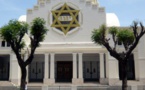 Une synagogue ouvre ses portes aux musulmans après l'incendie d'une mosquée