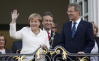 Démission du président allemand: Christian Wulff a annoncé sa décision vendredi, en présence d'Angela Merkel.