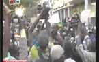 Suivez l'attaque de la police contre les voitures de Youssou Ndour et d'Idrissa Seck