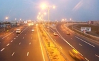 Absence d'éclairage sur l'autoroute:«Des vandales ont déterré les câbles» selon le maire de Dakar