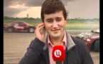 Un journaliste renversé par une voiture en plein direct (VIDEO)