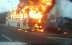 Insolite: Un bus de transport prend feu à 10 Km Fatick