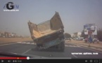 Vidéo: Un camion "cercueil roulant" sillonne les rues de Dakar