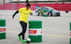 Neymar et une autre star du Rallye automobile créent le Castrol Footkhana. Regardez