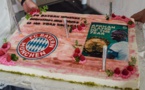 Sadio Mané célébré par le Bayern après son trophée aux Caf Awards