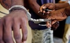 Scandale - Des mineurs dont un de ...7 ans, menottés, risquent la prison: Le Garde des sceaux et le ministre de l'Intérieur interpellés!