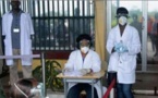Avis d'expert: « Un malade à virus Ebola est contagieux au moment où il commence à vomir du sang » (PR. AWA MARIE COLL SECK -)