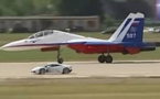 VIDEO – Une incroyable course entre un avion… et une Lamborghini