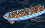Vidéo:Environ 400 migrants meurent noyés en tentant de gagner l'Italie