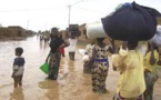 Video: Dégâts des pluies à Dakar Regardez