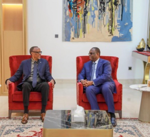Paul Kagame est à Dakar