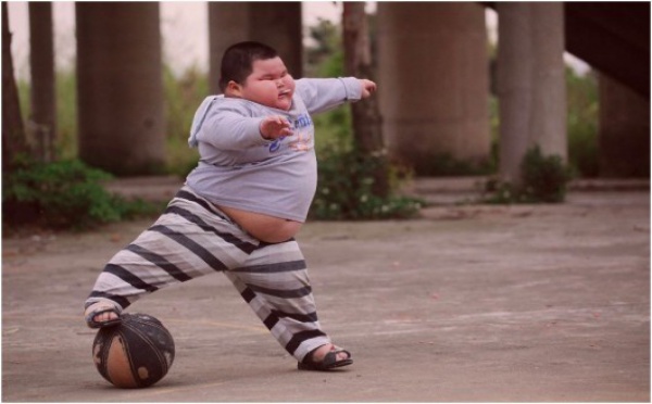 RÉGIME SEC – En Australie, l’obésité peut contraindre au placement des enfants